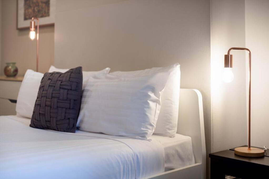 Generous Victorian Terrace In Cbd - Parking & Wifi Apartamento Launceston Exterior foto