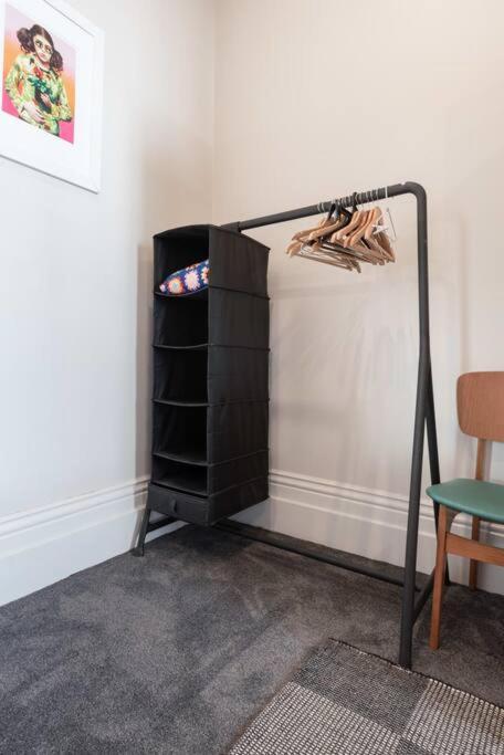 Generous Victorian Terrace In Cbd - Parking & Wifi Apartamento Launceston Exterior foto